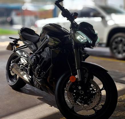 TRIUMPH STREET TRIPLE RS ABS 